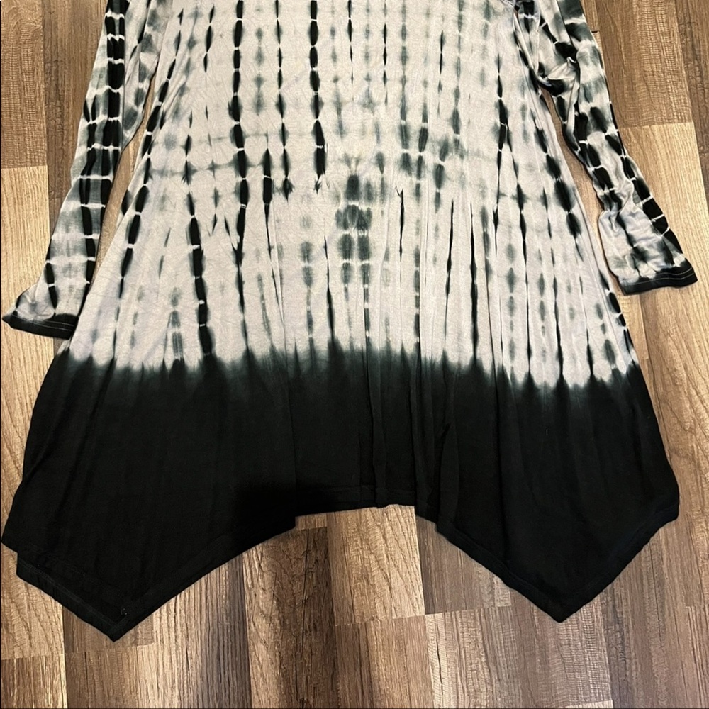 No longer wanted!! Still in perfect condition, cute for anyone!! - Picture 2 of 2
